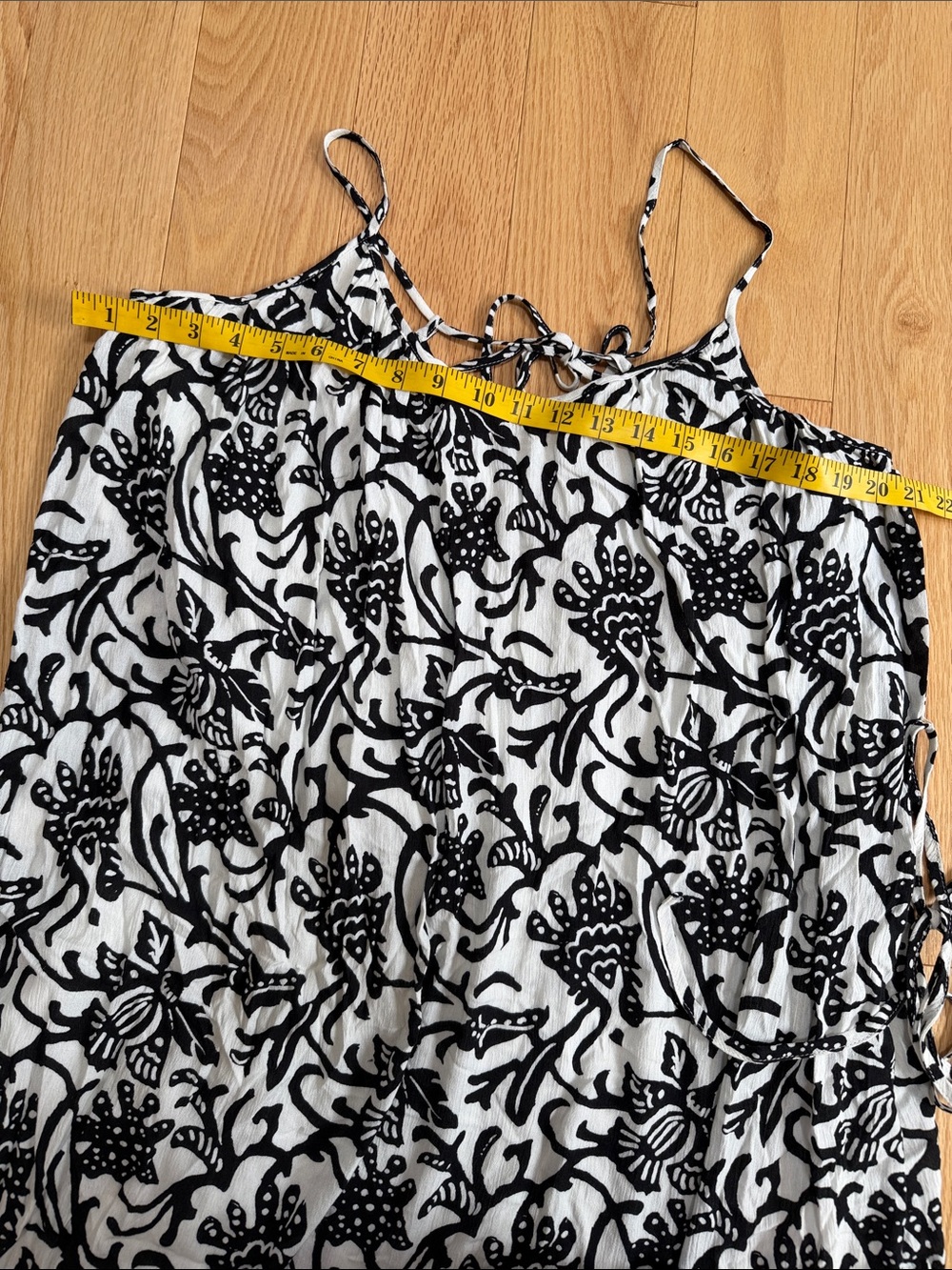 New! Loft medium white/black printed tie back gauzy cotton maxi dress. - Picture 7 of 10